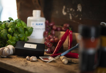 FoodSenseTM – a multi-analyser able to measure analytes in food, beverage and water for quality and safety ©ZP FoodSenseTM – a multi-analyser able to measure analytes in food, beverage and water for quality and safety ©ZP