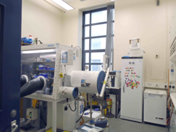 The Centre for Advanced ESR, located on the first floor of the Inorganic Chemistry Laboratory. 