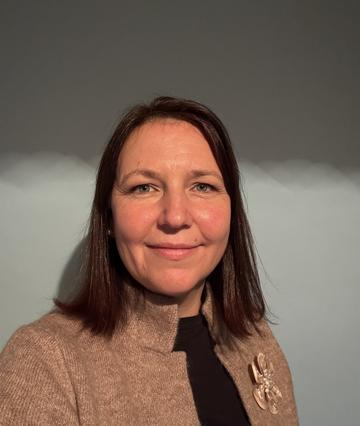 Headshot of Saskia O'Sullivan 